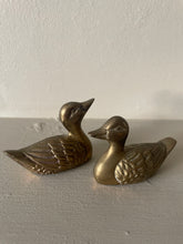 Load image into Gallery viewer, Pair of small vintage brass duck figurines