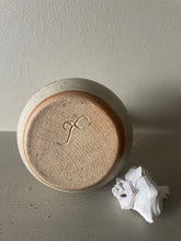 Load image into Gallery viewer, Vintage Studio pottery bud vase