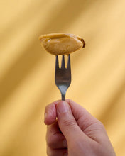 Load image into Gallery viewer, Mussels with Chili + Garlic by Sea Sisters