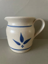 Load image into Gallery viewer, Vintage Abaty Pottery jug
