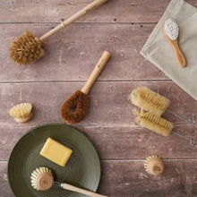 Load image into Gallery viewer, Wooden Eco-Friendly Dish Brush (with replaceable head)
